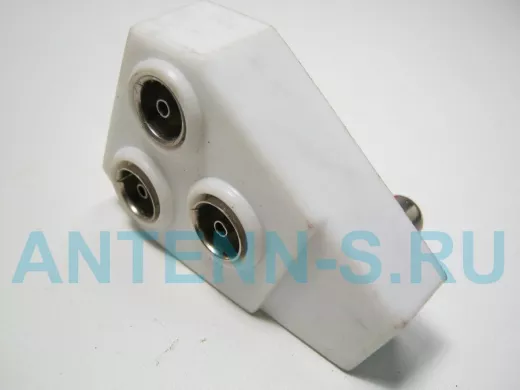 Сумматор телевизионный  3-х антенн простой белый